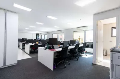 Conjunto comercial para venda e locação em pinheiros, 240m²