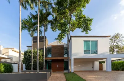 Casa no condomínio guaporé 2 para venda com 4 quartos, sendo 4 suítes, 633m²