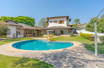 Casa no condomínio vista alegre para venda com 5 quartos, sendo 4 suítes, 329m²