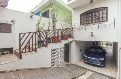 Casa para venda em Parque São Domingos com 3 quartos, sendo 3 suítes , 222m²