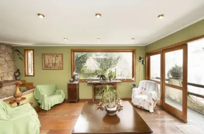 Casa para venda em chácara monte alegre com 4 quartos, sendo 1 suíte , 529m²