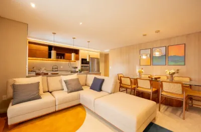 Moema dentro de 111m com 3 suítes e 2 vagas determinadas. prédio novo e moderno!