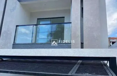 Belíssimos sobrados geminados, com generosa área de 123,85 m2 destacados. duas vagas de garagem, cobertas e seguras, elevando o padrão em acabamentos