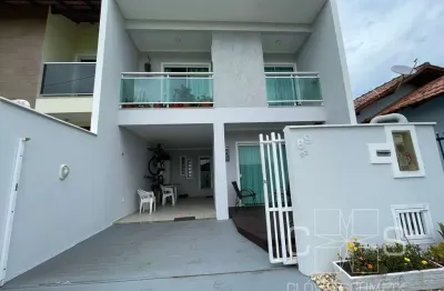 Sobrado com 3 dormitórios à venda, 133 m² por r$ 570.000,00 - itajuba - barra velha/sc