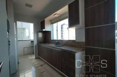 Apartamento com 3 dormitórios à 150 metros da praia