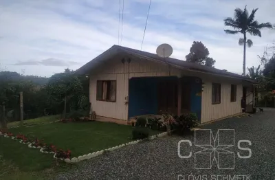 Sítio com 3 dormitórios à venda, 26000 m² por r$ 1.600.000,00 - zona rural - são joão do itaperiú/sc