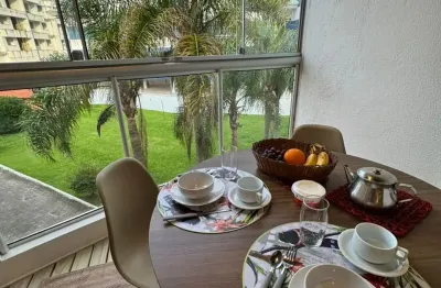 Aconchegante apartamento com um dormitório perto do mar !!