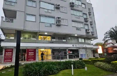 Apartamento mobilado com 01 dormitório em jurere perto do mar