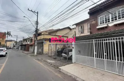 Casa com 2 quartos para alugar na vila santa cecília, volta redonda  por r$ 1.400