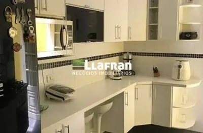 Casa com 3 quartos à venda na Rua Osiris Magalhães de Almeida, 01, Jardim Monte Kemel, São Paulo