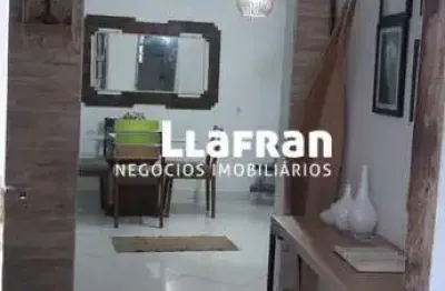 Casa com 3 quartos para alugar na Rua Marabá, 0001, Jardim Santa Tereza, Embu das Artes