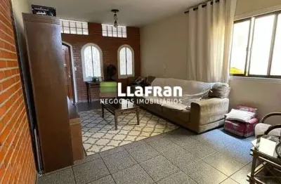 Casa com 3 quartos à venda na Rua Avelina Nogueira do Prado, 0001, Jardim Monte Alegre, Taboão da Serra