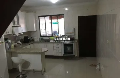 Casa com 3 quartos à venda na Rua Avelina Nogueira do Prado, 0001, Jardim Monte Alegre, Taboão da Serra