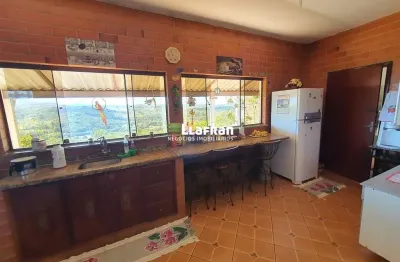 Casa com 3 quartos para alugar na Rua Do Hibisco, 001, Centro, Tiradentes