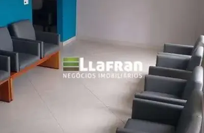 Sala comercial para alugar na Rua Matheus Espinosa Salmeron, 001, Capão Redondo, São Paulo