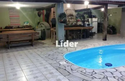 Casa com 4 dormitórios à venda, 161 m² por R$ 890.000,00 - Martim de Sá - Caraguatatuba/SP