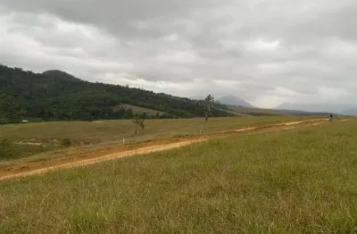 Lindo lote para venda com 1282m2 em no condomínio fechado faz barão do império