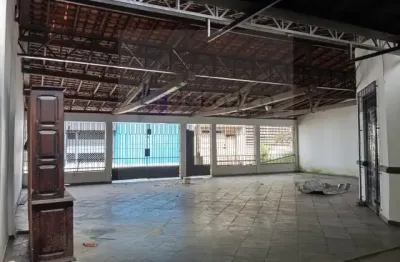 Prédio com 5 salas para alugar na Passagem Curuçá, 211, Maguari, Ananindeua