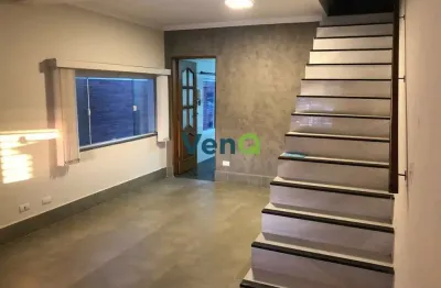 Sobrado residencial ou comercial reformado em Veleiros com 3 quartos e 2 vagas