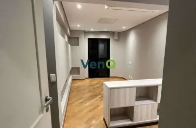 Apartamento 205m², 4 Dormitórios, 2 Suítes, 3 Vagas, 1 por andar - Alphaville