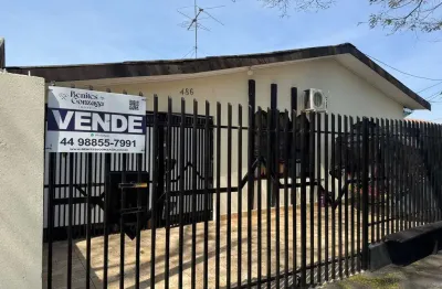 Casa com 4 quartos à venda na Rua Manaus, 486, Parque das Grevíleas II parte, Maringá