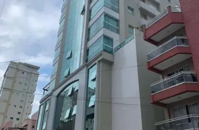 Apartamento à venda com 3 suites e 3 vagas paralelas, meia praia, itapema, sc. excelente imóvel pra