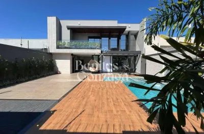 Sobrado Alto Padrão Mobiliada com Piscina, Área Gourmet e Pé-Direito Duplo | Bairro Munique