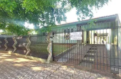 Casa com 3 quartos à venda na Rua Inhaúma, 184, Zona 03, Maringá