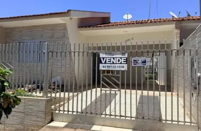 Casa à venda em maringá, jardim oasis, com 3 quartos,2 banheiros e vagas paralelas