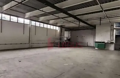 Imóvel comercial amplo na av. henrique schaumann – venda ou locação