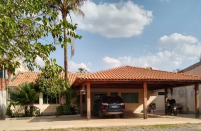 Excelente casa de 4-quartos,  em condomínio na rua 3 em vicente pires