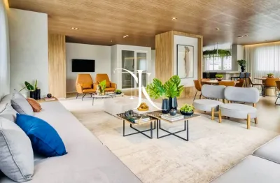 Pronto p/ morar - com piso em todo o apartamento- há poucos passos do metrô!!!