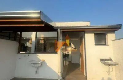 Cobertura com 2 quartos para alugar, 80 m² por R$ 2.955/mês - Vila Pires - Santo André/SP