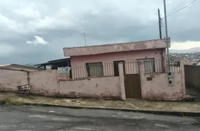Oportunidade rara! duas casas no mesmo lote no bairro são — ideal para moradia, renda ou família grande!