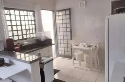 Casa para venda em botucatu, jardim iolanda, 2 dormitórios, 1 suíte, 2 banheiros