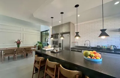 Casa para venda em botucatu, hípica, 4 dormitórios, 4 suítes, 4 vagas