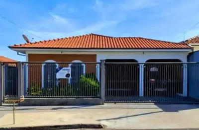 Casa para venda em botucatu, altos do paraíso, 3 dormitórios, 1 suíte, 2 banheiros, 2 vagas