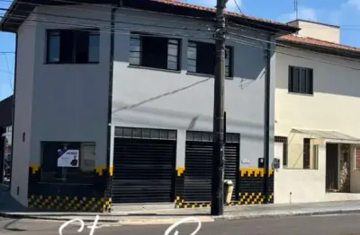 Casa para Venda em Botucatu, Vila dos Lavradores, 3 dormitórios, 1 suíte, 2 banheiros, 1 vaga