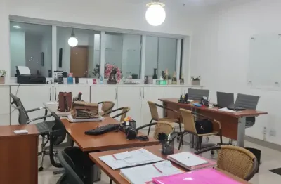 Sala comercial pra locação no edifício top commerce em frente o top shopping no centro de nova iguaçu