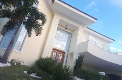 Casa de condomínio sobrado para venda tem 460 metros quadrados com 4 quartos