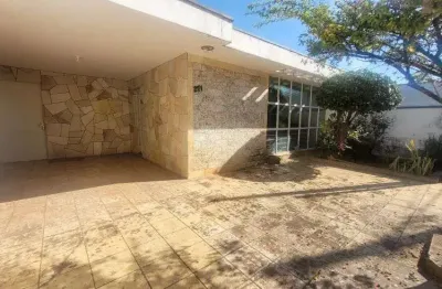 Casa com 3 quartos à venda na Rua Pombal Ruggeri, 271, Vila Trujillo, Sorocaba