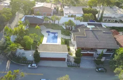 Sobrado para aluguel e venda possui 1000 metros quadrados com 4 quartos