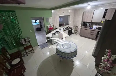 Casa térrea com 2 vagas e quintal no jardim tietê | cerqueira & cia soluções imobiliárias