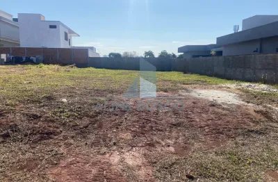 Excelente terreno no condomínio fechado quinta das laranjeiras um lugar lindo para viver com sua família em harmonia e segurança  com portaria 24 hs, academia de ginástica, playground, quadra de tênis