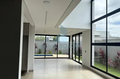 Lindo sobrado com piscina para venda no condomínio Village Damha III em Araraquara