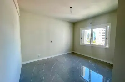 Apartamento com 4 quartos à venda na rua siqueira campos, 322, centro, canoas por r$ 690.000