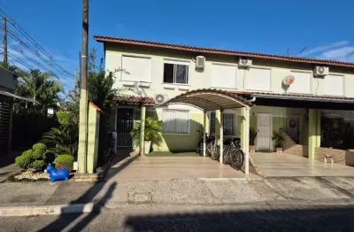 Casa em condomínio fechado com 3 quartos à venda na rua henrique stefani, 801, igara, canoas por r$ 480.000