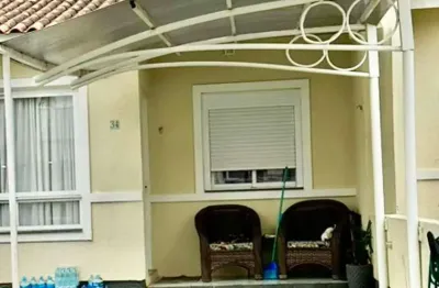 Casa em condomínio fechado com 2 quartos à venda na rua santa júlia, 55, olaria, canoas por r$ 362.000