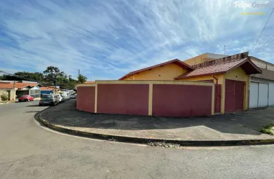 Ótima casa de esquina, terreno grande, ótimo ponto comercial, 3 dormitórios grandes e um salão separado, parque primeiro de maio, piracicaba, sp