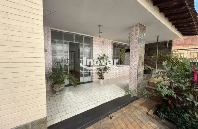 Casa com 3 quartos à venda em Caiçaras, Belo Horizonte 